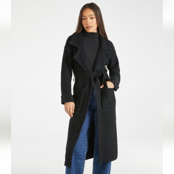 JustFab Sweaters - Justfab Long knit cardigan with belt and pockets